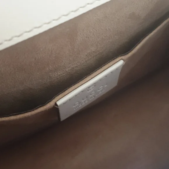 Host pick 💎 Price slashed Gucci sylvie mini handbag 👜 - Picture 9 of 12